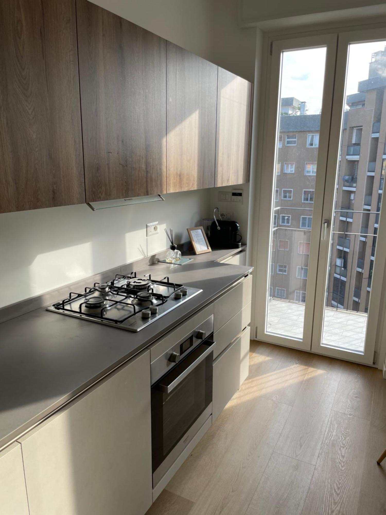 Apartment Trilocale Con Vista E Due Bagni Metro Blu Piazza Frattini *