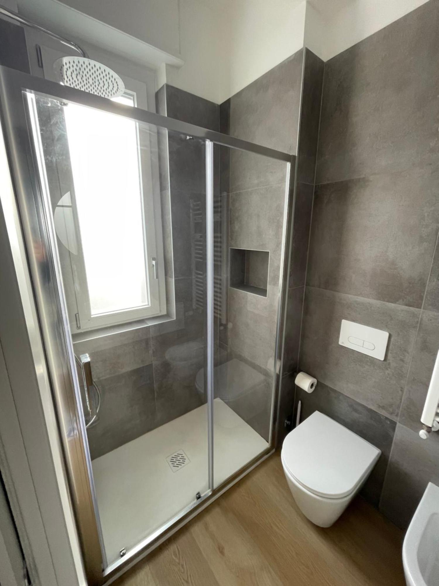 Trilocale Con Vista E Due Bagni Metro Blu Piazza Frattini Apartment